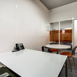 Bureau privé 10 m² 2 postes Coworking Rue de Richelieu Paris 75002 - photo 2